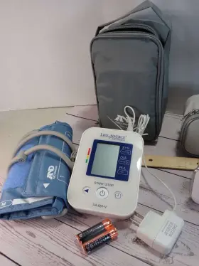 Ua-651l-v A&d Medical Life Source Ac Blood Pressure Monitor Large Cuff With Batt