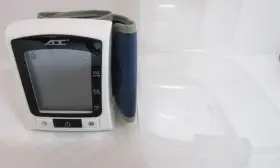 6015n Adc Advantage Series Adult Cuff Wrist Home Automatic Digital Blood Pressure #2
