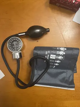 700-11an Adc Diagnostix Aneroid Sphygmomanometer #2