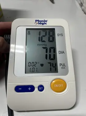 106-930 Amg Medical Physiologic Essentia Blood Pressure Monitor Model Tested Working