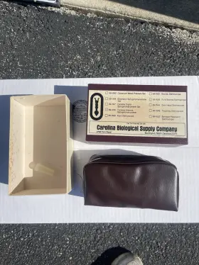 Bp 69-1205 Vintage Carolina Aneroid Sphygmomanometer Cuff With Box