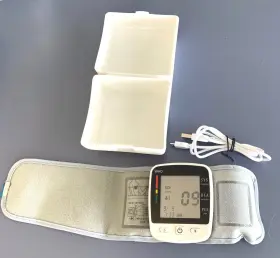 Xw-03 Bp Digital Wrist Blood Pressure Monitor Machine Cuff Lcd Heart Rate Tester