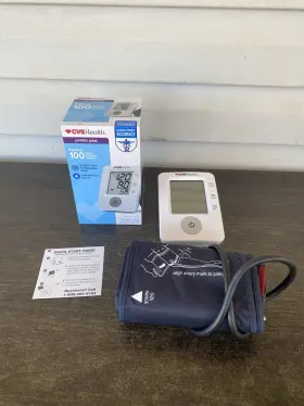 70884 Cvs Health Upper Arm Series 100 Blood Pressure Monitor 8.7 Inch -16.5 Cuff