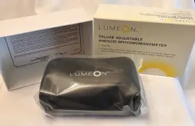 M34017743 Deluxe New Lumeon Adjustable Aneroid Sphygmomanometer- Blood Pressure Cuff