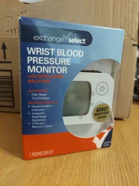 88-541 Exchange Select Exhange Wrist Blood Pressure Monitor With Intelligent Inflation. Used