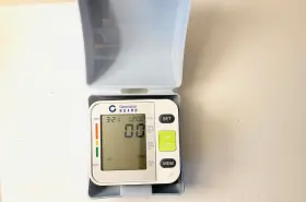Gm-500w Gm Generation Guard Clinical Wrist Blood Pressure Monitor Open Box #2