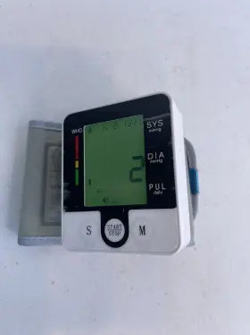 Ckw-132 Greetmed Wrist Blood Pressure Monitor Sphygmomanometer #3