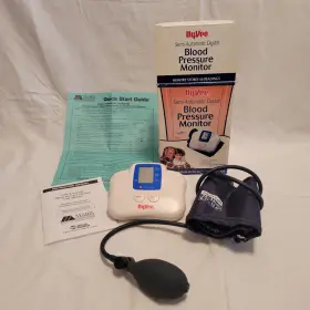 152-263-001 Hyvee Semi-automatic Digital Blood Pressure Monitor