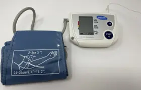 Ua-767pv Invacare Upper Arm Digital Blood Pressure Testing Two Cuffs Battery/electric