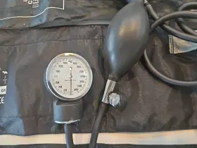 01-750w-11abkgm Mckesson Lot Of 3 Lumeon Adult Cuff Arm Aneroid Sphygmomanometer #3