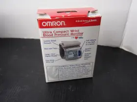 Hem-630 Omron 073796006303 7 Series Wrist Blood Pressure Monitor #2