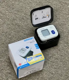 6161 Omron 975479496349 Hem Fully Automatic Wrist Blood Pressure Monitor With Intellisense