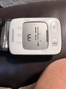 Bp65n Omron Healthcare 7 Series Wrist Blood Pressure Monitor - Working