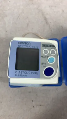 Hem-629n2 Omron Digital Wrist Blood Pressure Monitor - Compact Accurate Great #2