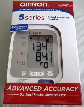 Hem-7131-z Omron Blood Pressure Monitor Series 5 - Model New In Box