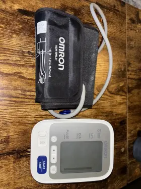 Hem-7155-e Omron M3 Comfort Automatic Upper Arm Blood Pressure Monitor Intelli Cuff
