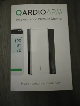 A100 Qardio 085489005005 Smart Blood Pressure Monitor - Arctic White