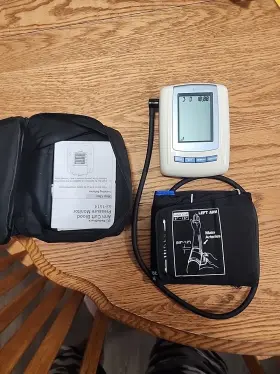 63-1514 Radioshack Life Wise Arm Cuff Blood Pressurel Monitor