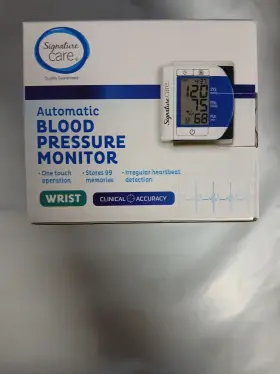 Bp3mk1-2easc Signature Care Automatic Blood Pressure Monitor Wrist New #6620