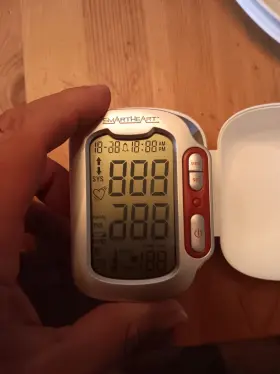 01-517 Smartheart Automatic Digital Wrist Blood Pressure Monitor #2