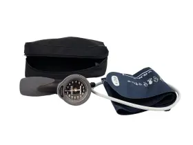 5098-27 Tycos Welch Allyn Ds66 Blood Pressure Unit With Adult Cuff And Zipper Case