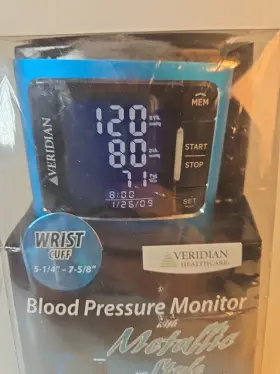 Veridian Healthcare 745747512415 Blood Pressure Monitor - Wrist Cuff Blue New #2