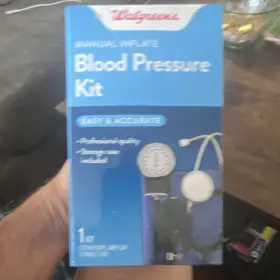 Walgreens 44-6106-002-07 Manual Analog Blood Pressure Kit With Stethoscope Medium Cuff Case