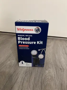 Walgreens 649485 Manual Inflate Blood Pressure Kit Cuff And Stethoscope