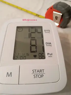 A-940 Walgreens Battery Operated Arm Blood Pressure Monitor With Memory Function. A-18