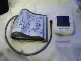 Wgnbpa-220a Walgreens Arm Blood Pressure Monitor