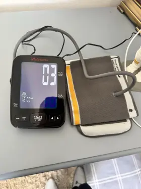 Walgreens Wgnbpa-755bt Upper Arm Digital Blood Pressure Monitor Set With Cuff Black