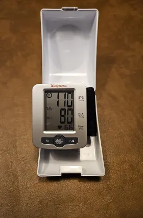 Wgnbpw-520 Walgreens Automatic Wrist Blood Pressure Monitor Homedics Batteries Included