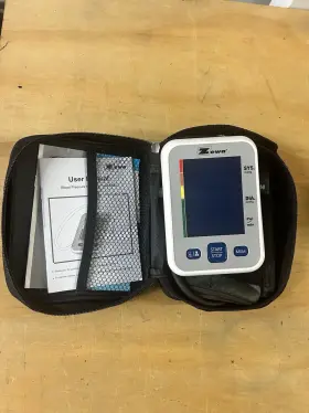 Uam-880 Zewa Digital Blood Pressure Monitor In Carry Case #2