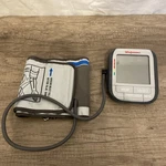 Walgreens Deluxe Automatic Inflate Blood Pressure/pulse Monitor WGNBPA-230A. Fixed Price $19.99.