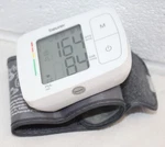 Beurer Talking Wrist Blood Pressure Monitor Cuff BC21, Works Great! Clean. Fixed Price $17.95.